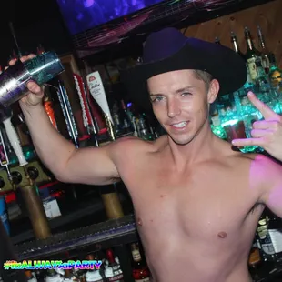 Look at the bartenders; YUM