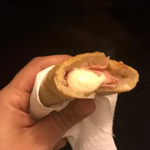 Ham&amp;cheese empanada