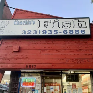the front of charlie's fish and chips