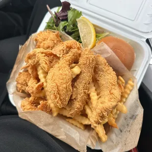 Lunch combo, 3 fish pieces and 5 fried shrimp.