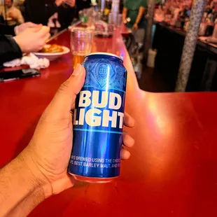 a can of bud light