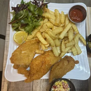 Schnitzel with fries
