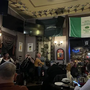 Live Band
