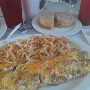 Dog House Omelet with rye toast
