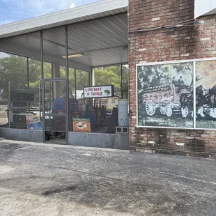Live bait and tackle. Also U-Haul trucks and equipment. Support local businesses