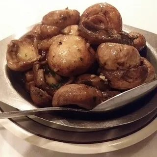 Mushrooms Bordelaise
