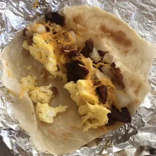 a taco with eggs and bacon