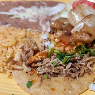 2 Tacos Combination Plate