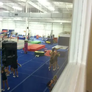 Platinum Team - My daughter "flyer" practicing a new stunt