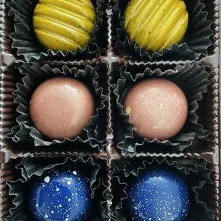 Make Your Own - 6 Piece | Raspberry Yuzu (top), Rose Water Saffron (middle), Sesame Praline (bottom)