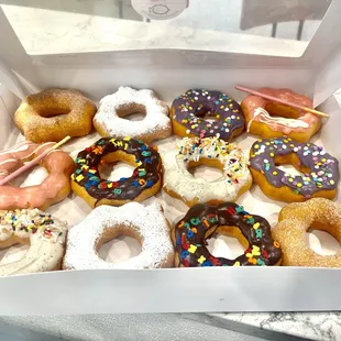 food, donuts, dough desserts