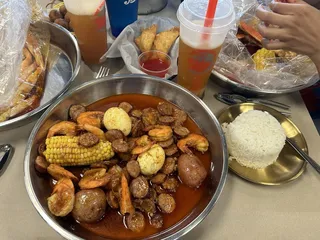 The Rolling Crab Seafood & Wings