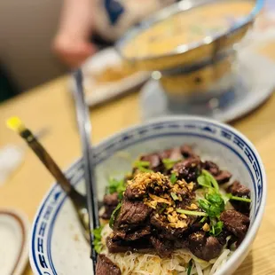 Garlic Beef Noodle