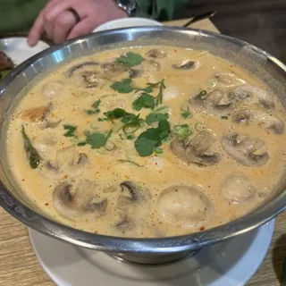 Tom Khar Hot Pot