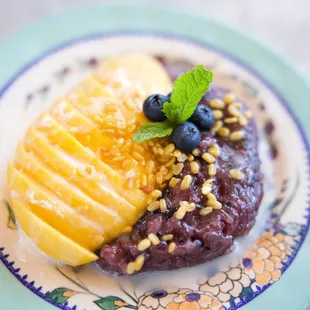 Black Sticky Rice with Mango :)