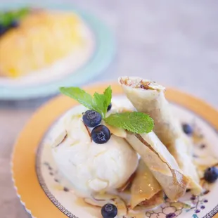 Fried Banana with Coconut Ice Cream :)