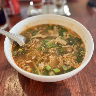 Spicy Noodle Soup (Tom yum flavored)