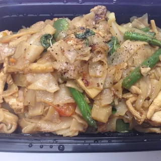 Pad Kee Mao*