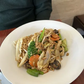 Thai Chow-Mein