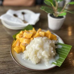 Mango sticky rice
