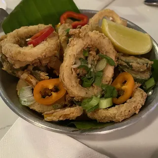 Garlic Pepper Calamari