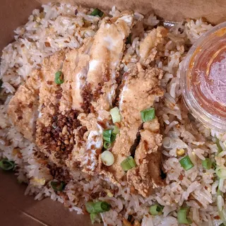 Garlic fried rice with fried chicken