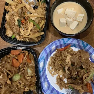 Tom Kha (24oz), Pad See Ew, Basil Fried Rice