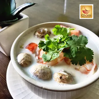 Tom Kha