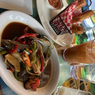 Stir-Fry Basil Mussels