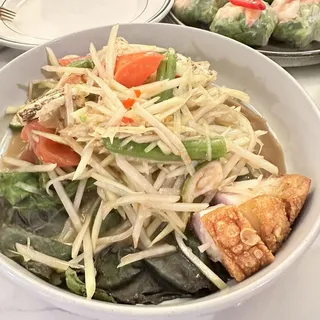 TUM Pla Ra Salad