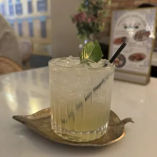 Sparkling yuzu soju (BT)%