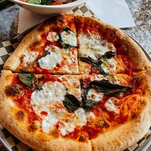 Daily lunch special: soup and personal pizza for $10.90