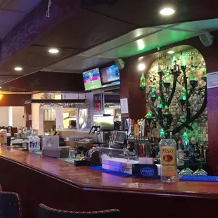 sushi and sashimi, interior