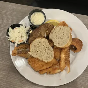 The original chartroom fish fry, this would be a good choice if you go