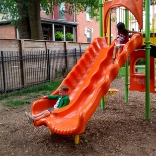 #junglejim funtime w/orange #slides #chase&amp;ferguschildrenspark #northside @yelpcincy