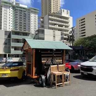 At their Uluniu Ave location between Kūhiō and Prince Edward Street.