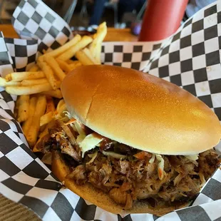 Pulled pork bbq sandwich
