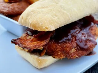 Bud’s Rockin’ Country Bar And Grill