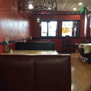Good food but filthy restaurant
