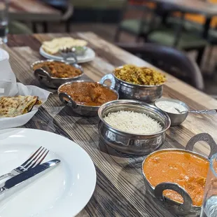 Butter chicken, chicken vindaloo, chana masala, chicken biryani and paneer bread/naan