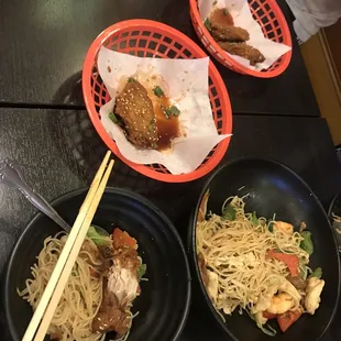 A nice Asian Fusion restaurant, surprisingly great taste chicken wing.