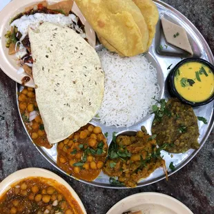 Vegi Thali Deluxe