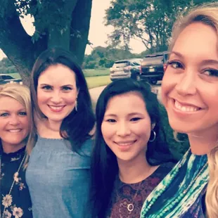 Cousins at the Einery