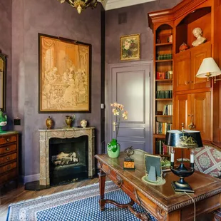 Villa du Sureau. Library Office.