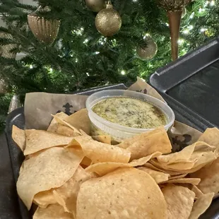 Spinach Artichoke Cheese dip - OMG! Delish