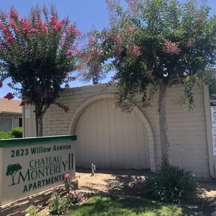 New Signs and Flowers!!!