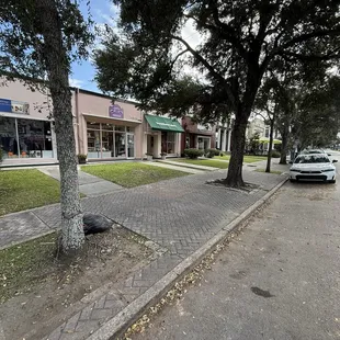 Easy on street parking just outside the front door along St. Charles or along Melpomene