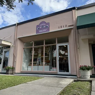 Chateau Sew is part of "Fabric Row" in the Lower Garden District