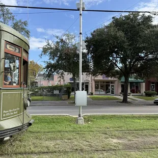 Easy access to the historic St Charles streetcar