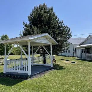 Stage / outdoor